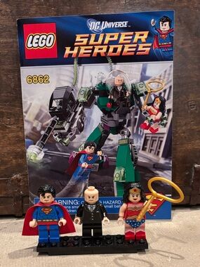 LEGO DC Super Heroes Superman, Lex Luthor and Wonder Woman minifigures